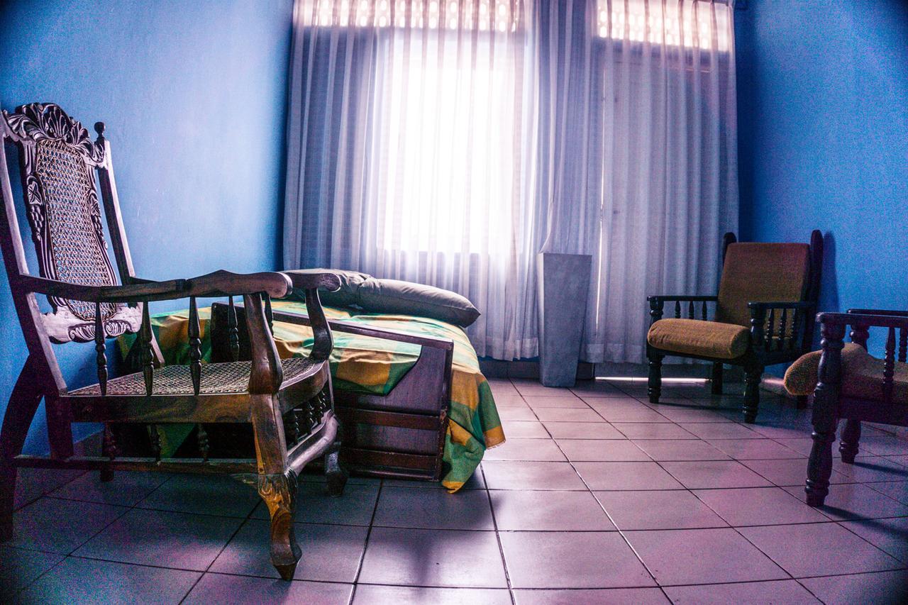 Lbl Colombo Hostel Buitenkant foto