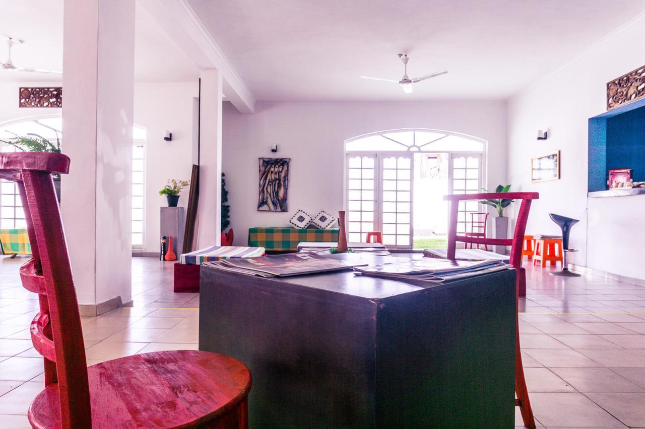 Lbl Colombo Hostel Buitenkant foto