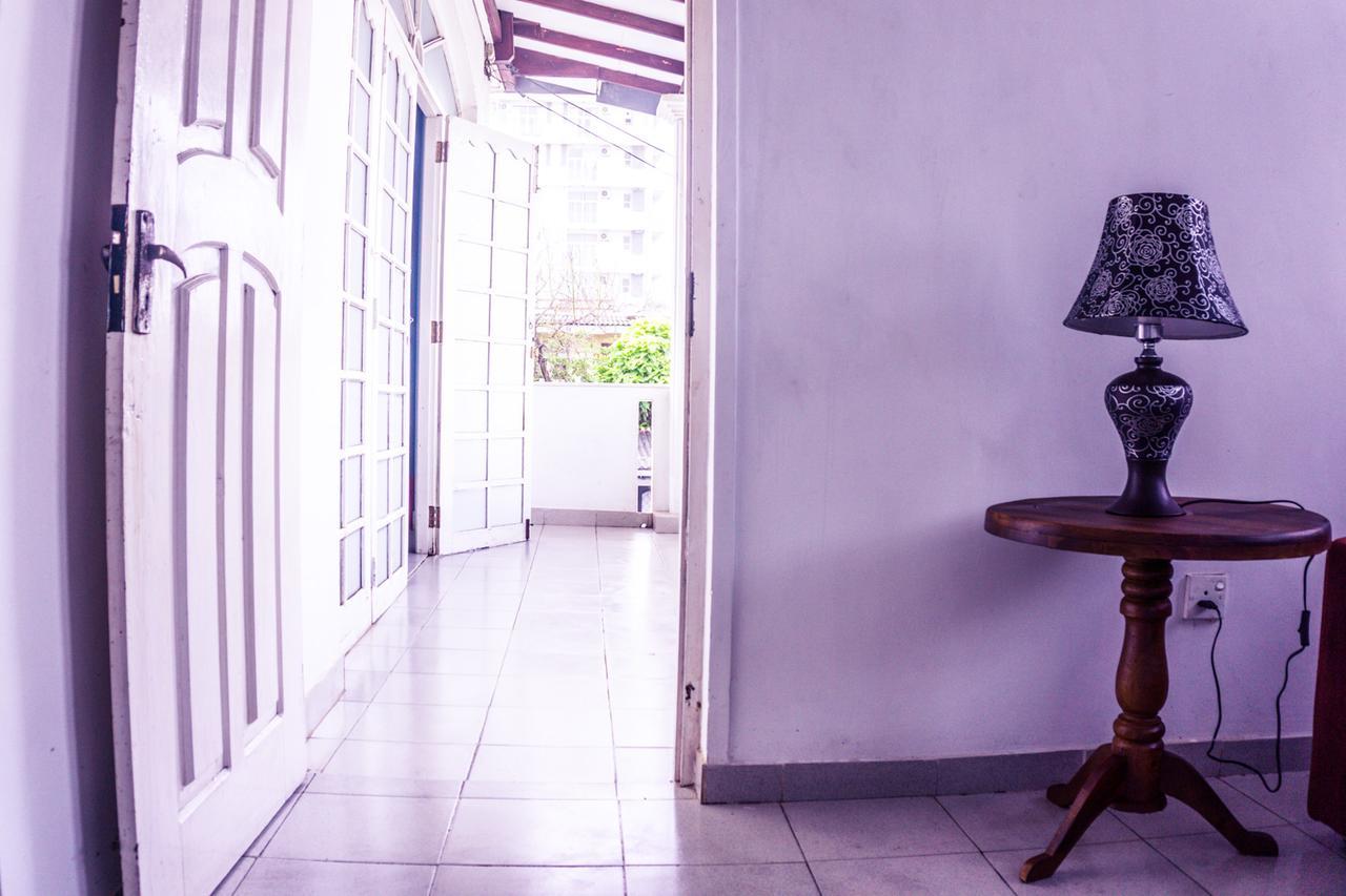 Lbl Colombo Hostel Buitenkant foto